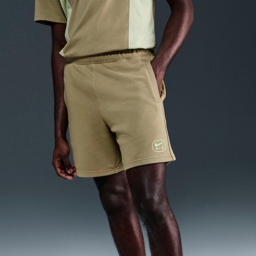 Nike shorts herre